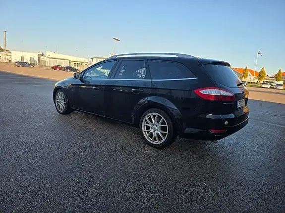 Ford Mondeo 2010 photo 4