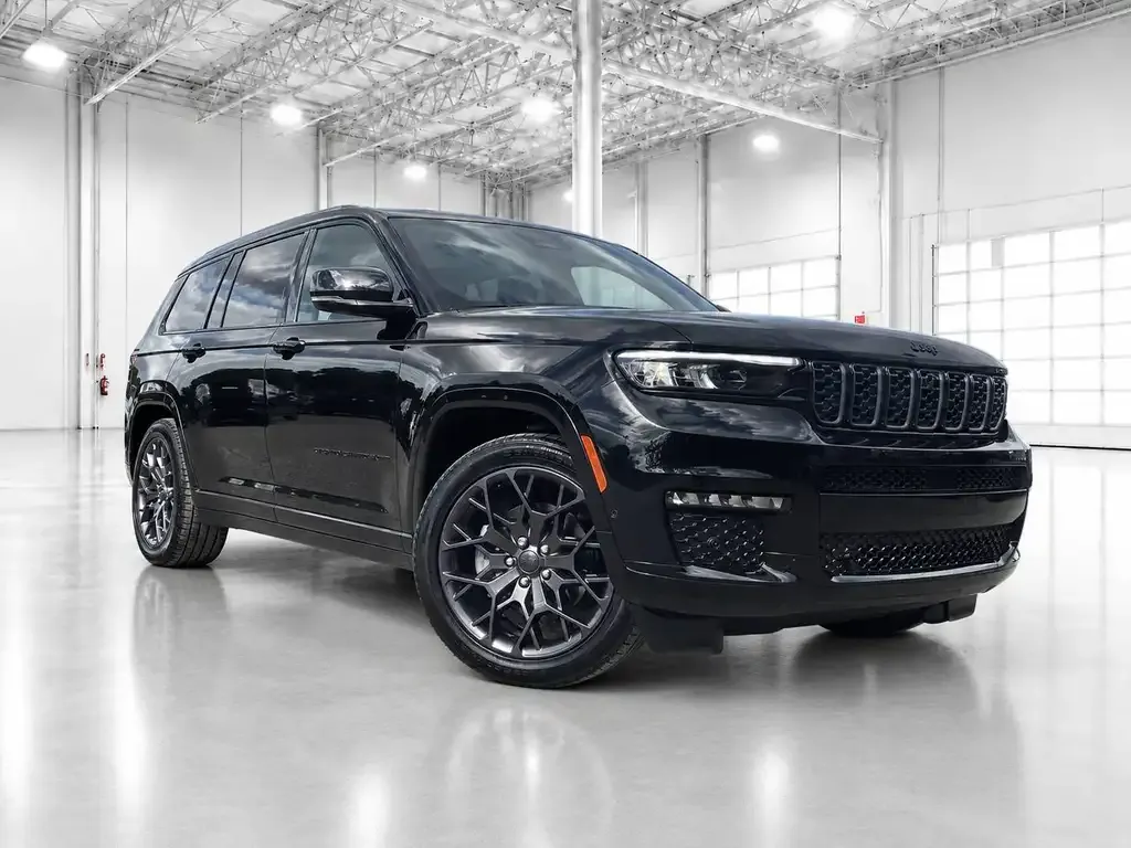 Jeep Grand Cherokee L 2023 photo 2