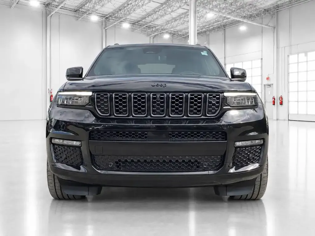 Jeep Grand Cherokee L 2023 photo 3