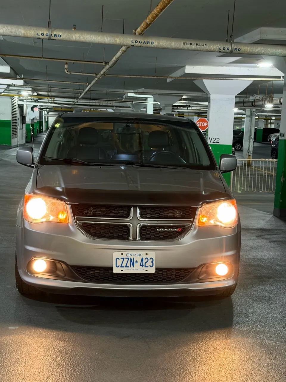 Dodge Grand Caravan 2012 photo 3