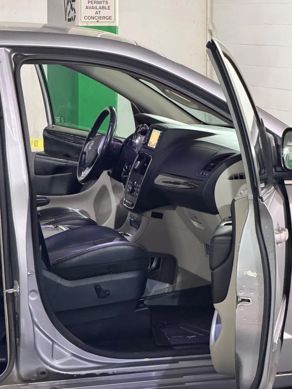 Dodge Grand Caravan 2012 photo 5