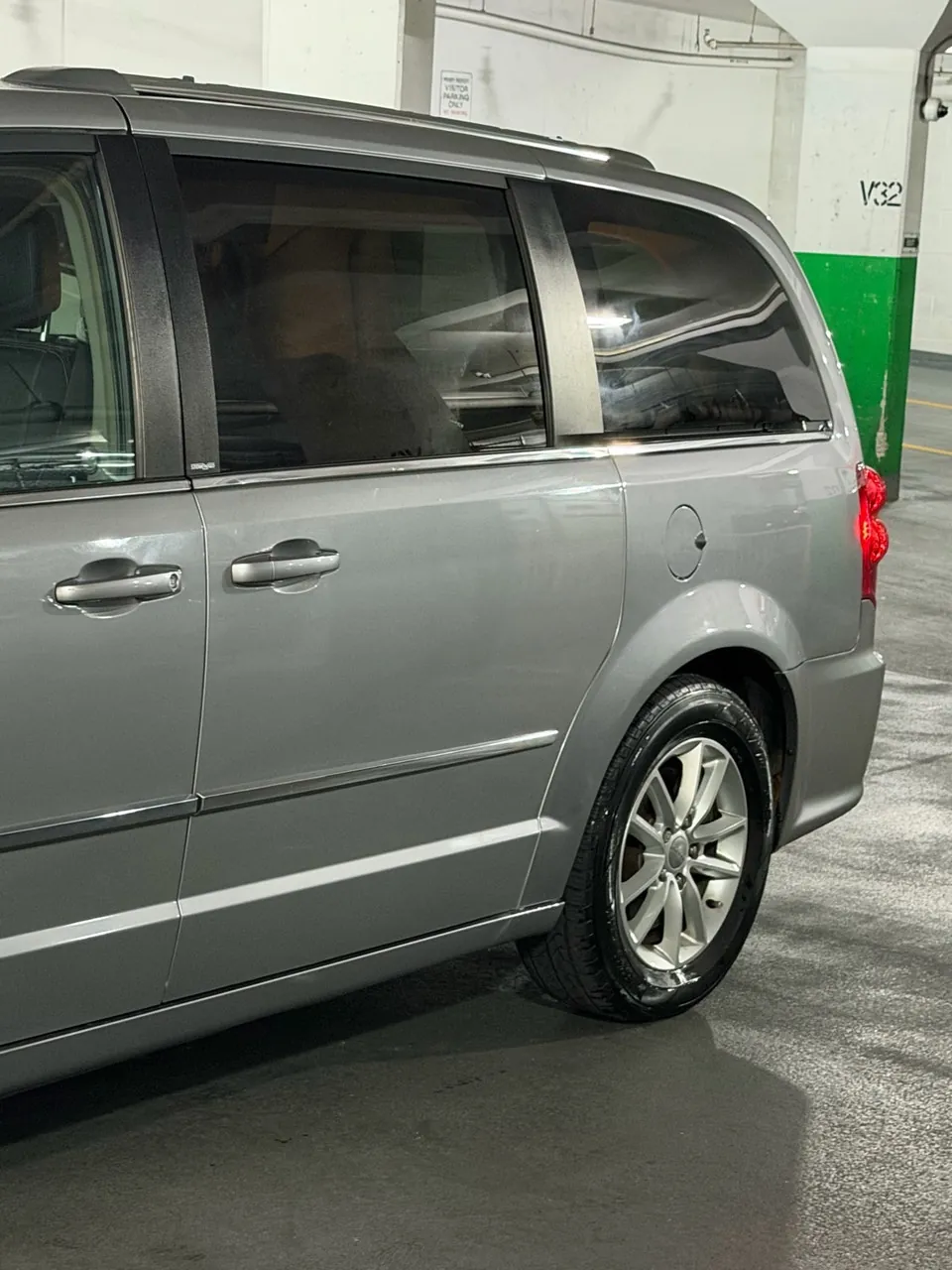 Dodge Grand Caravan 2012 photo 4