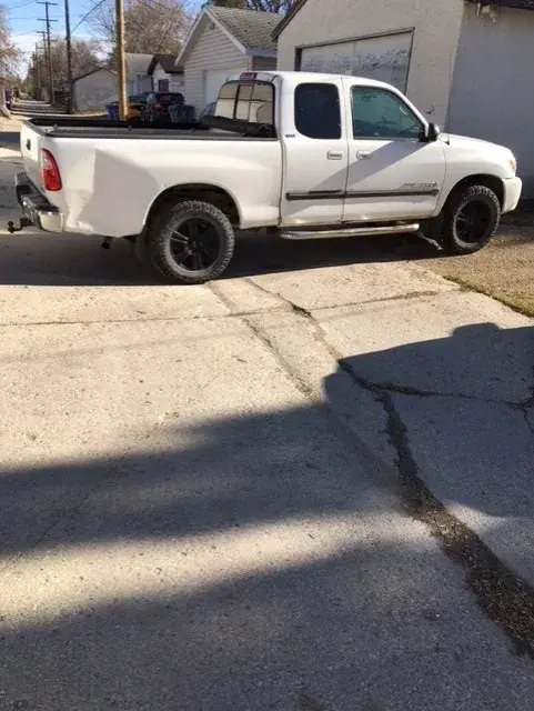 Toyota Tundra 2005 photo 2