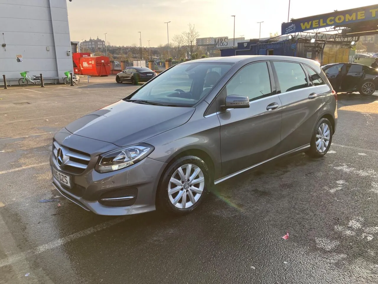 Mercedes-Benz B-Class 2015 photo 2