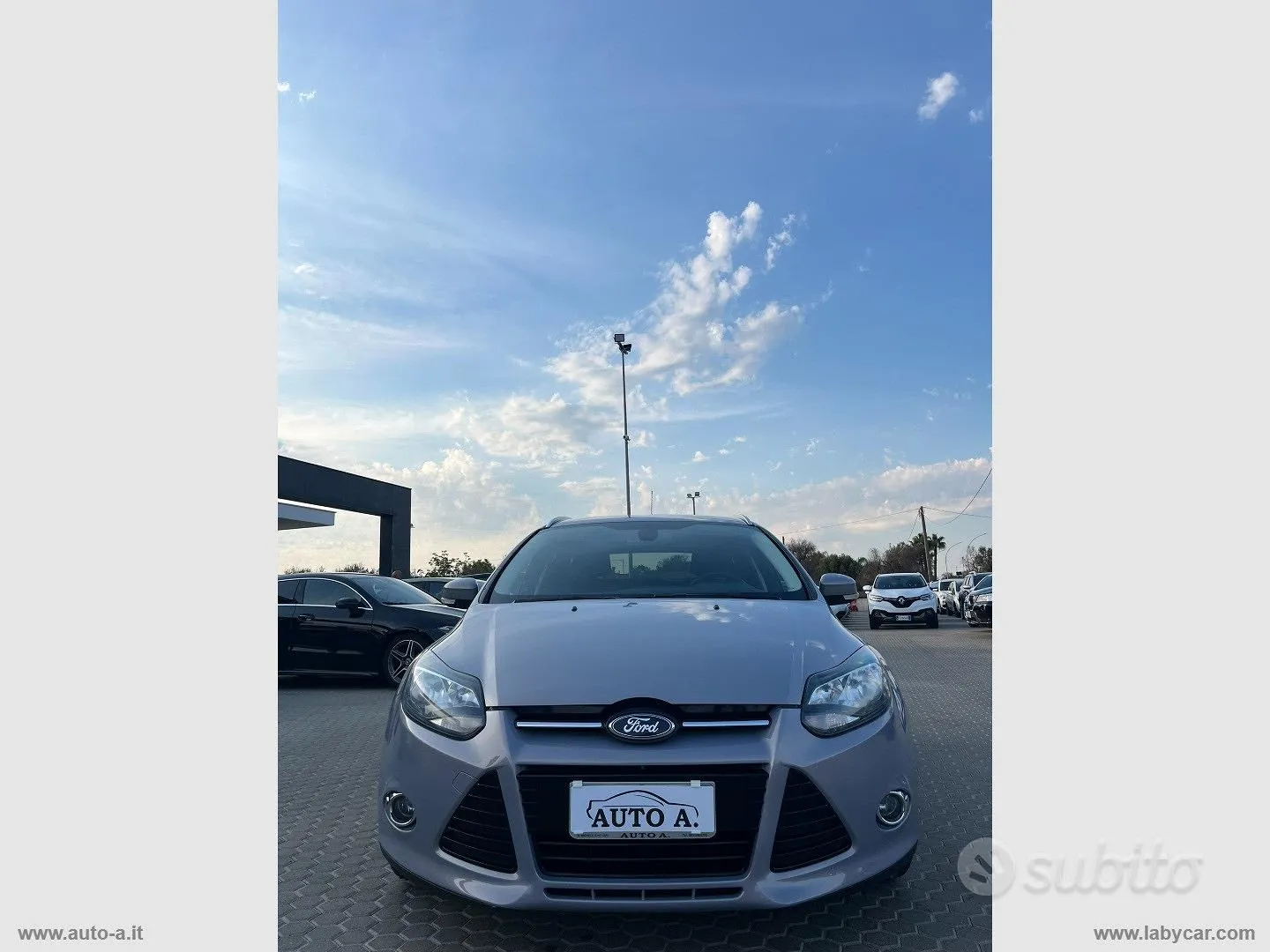 Ford Focus 2012 photo 2