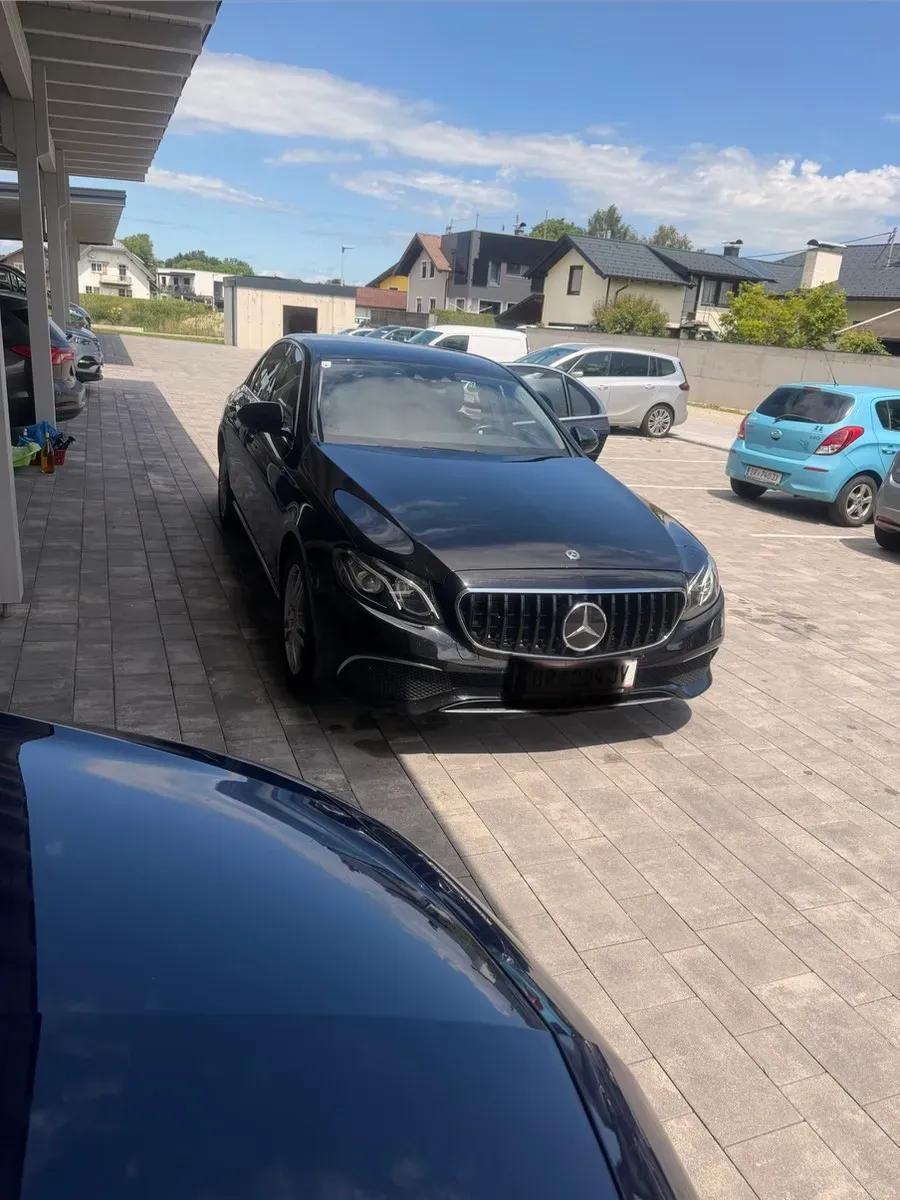 Mercedes-Benz E-Class 2018 photo 2