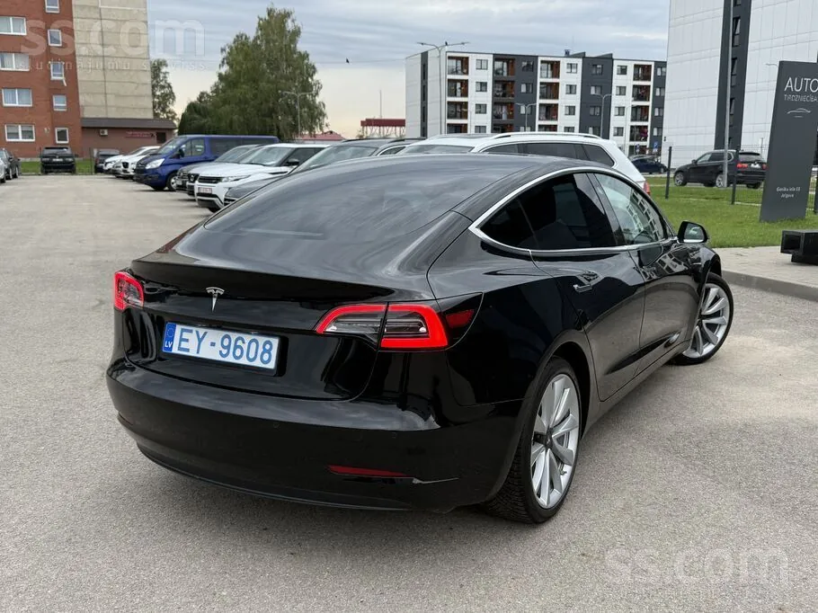 Tesla Model 3 2019 photo 4