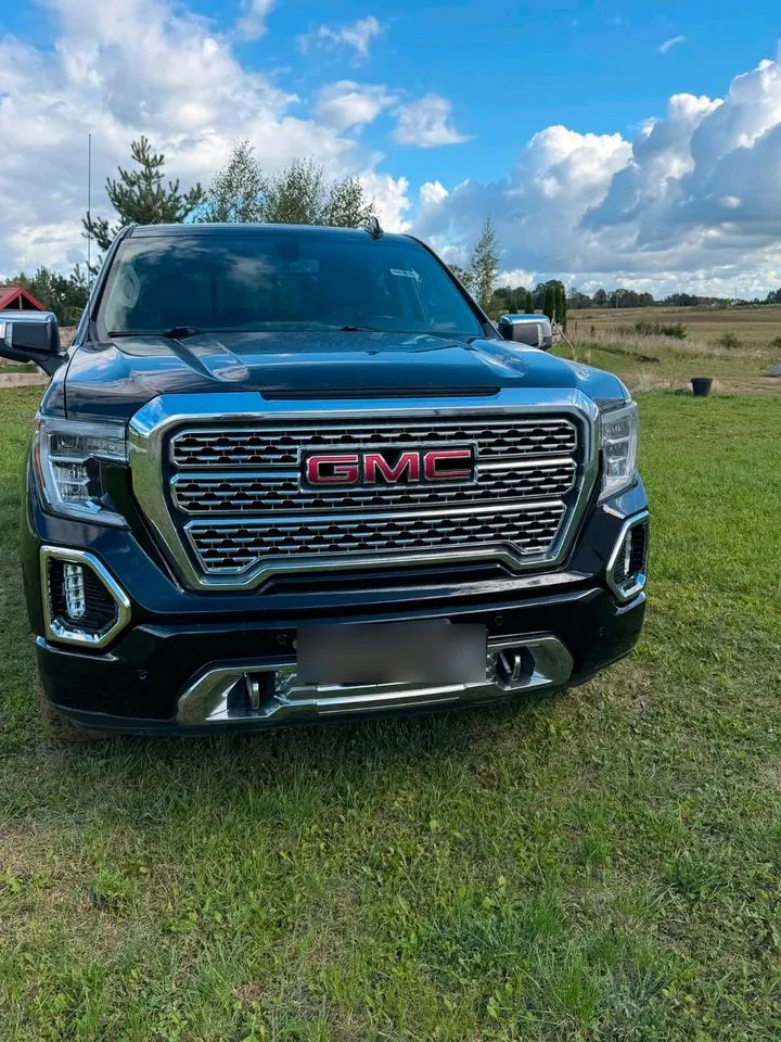 GMC Sierra Denali