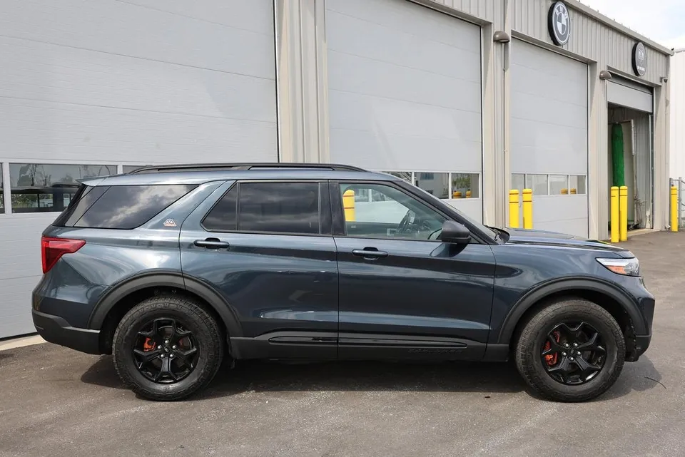 Ford Explorer 2022 photo 4