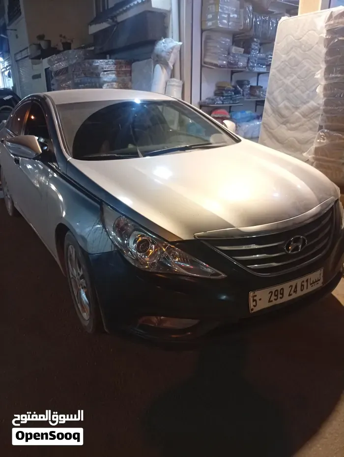Hyundai Sonata 2012 photo 2