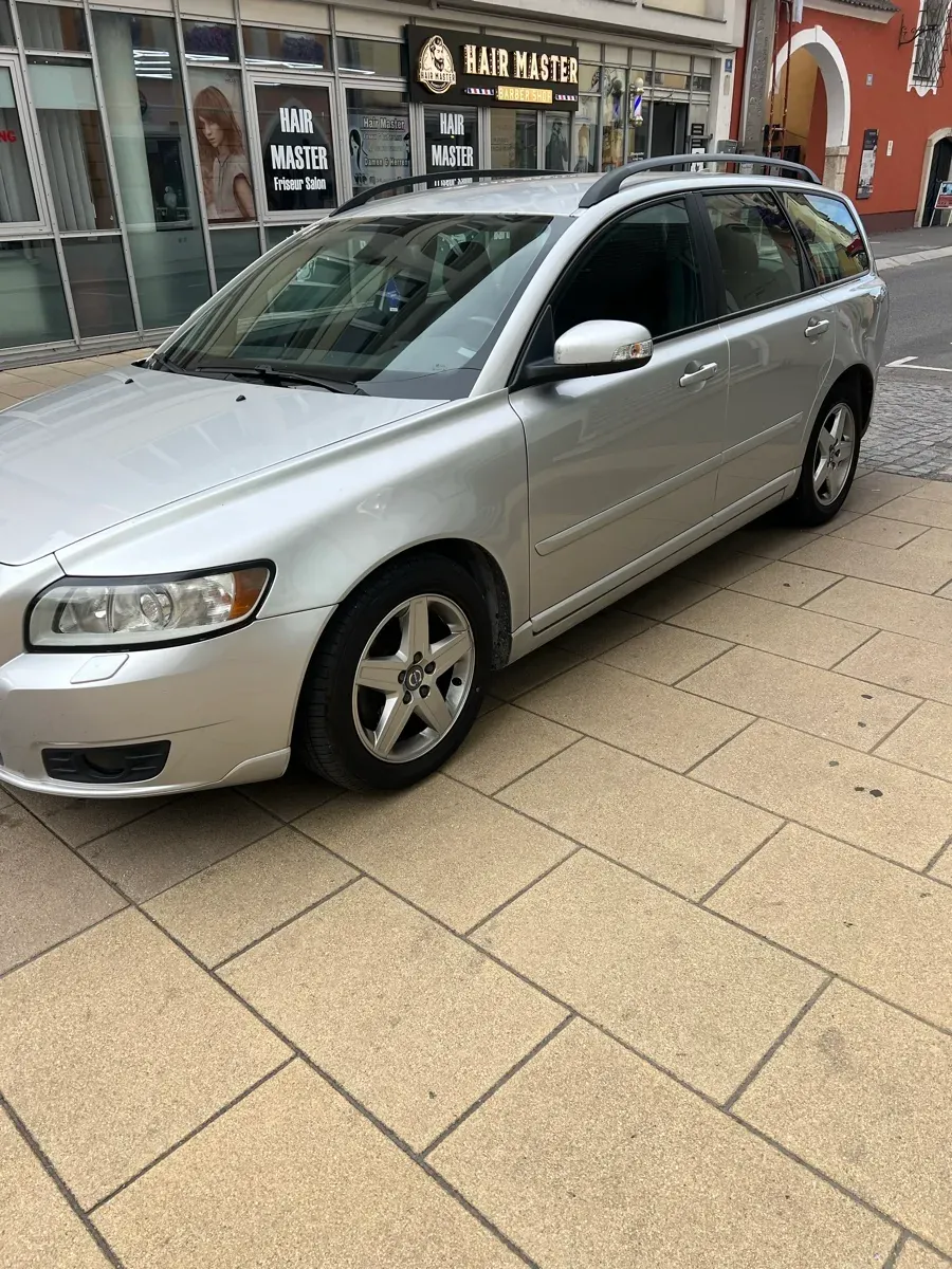 Volvo V50 2007 photo 2