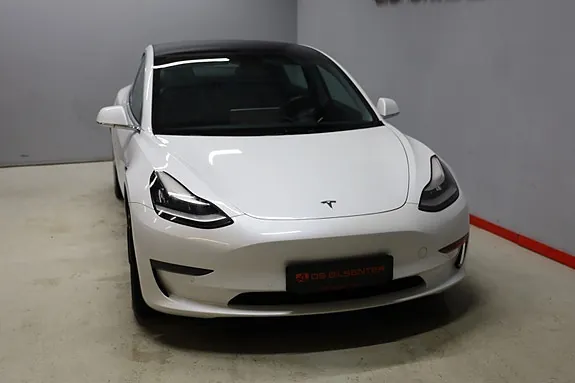 Tesla Model 3 2020 photo 2