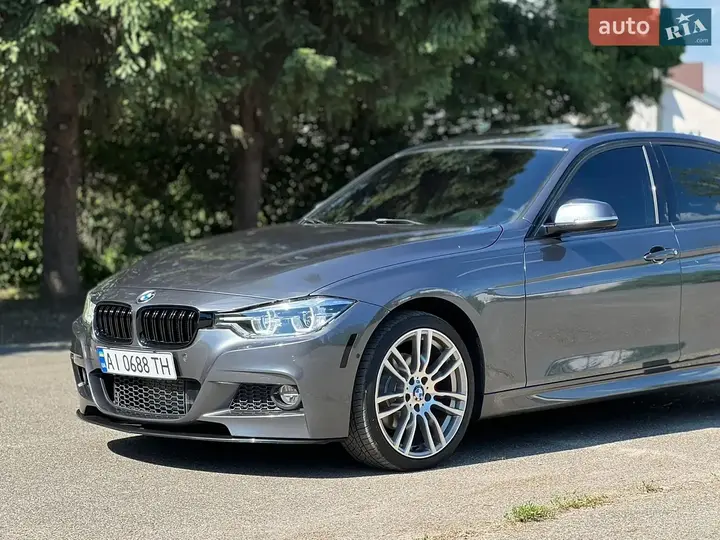 BMW 3 Series 2018 photo 3