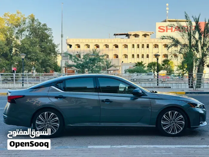 Nissan Altima 2023 photo 3