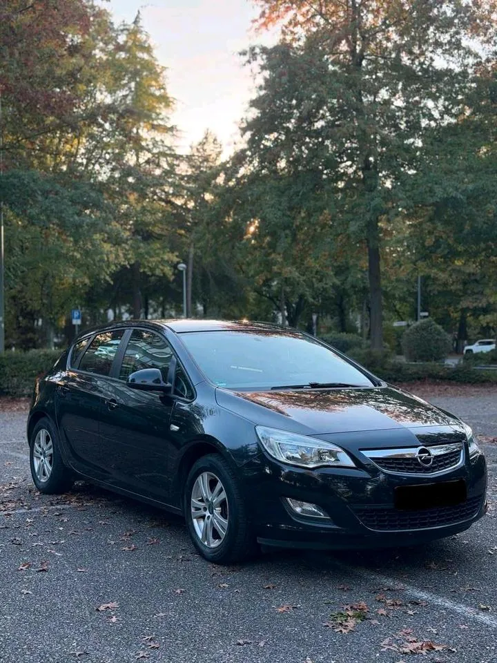 Opel Astra J