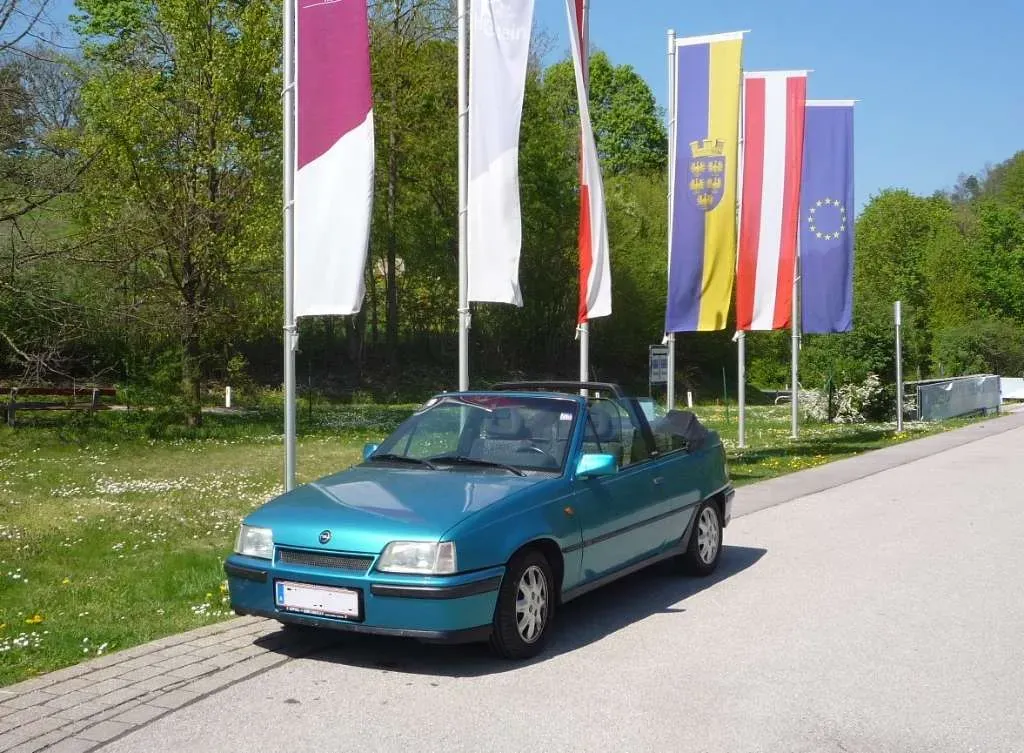 Opel Kadett 1993 photo 2