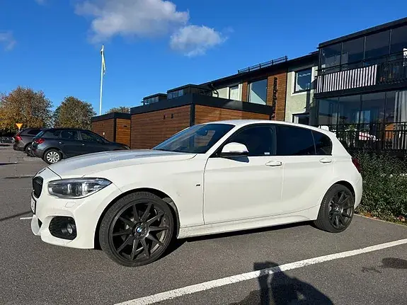 BMW 118D 2017 photo 2