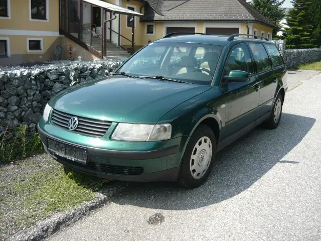Volkswagen Passat 2000 photo 2