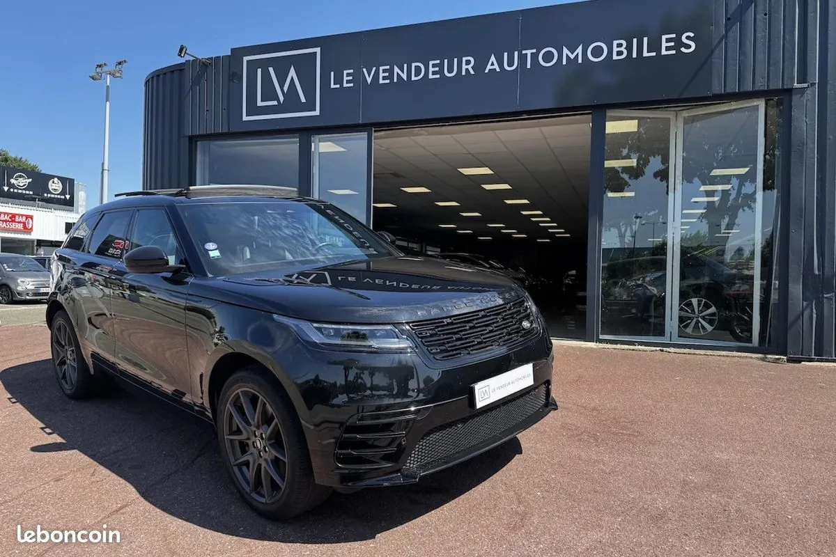 Land Rover Range Rover Velar 2023 photo 2