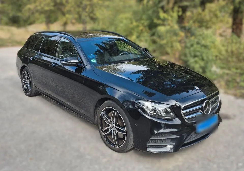 Mercedes-Benz E 220 D