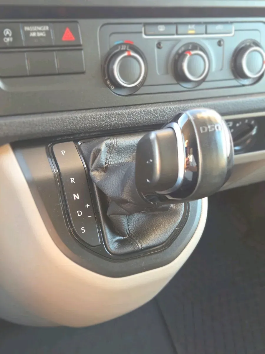 Volkswagen T6 2016 photo 2