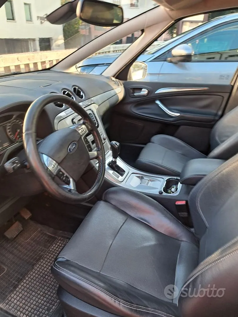 Ford S-Max 2009 photo 2