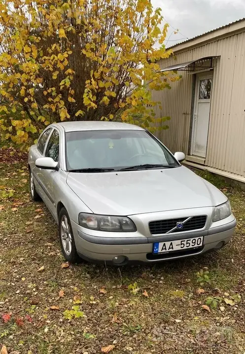 Volvo S60 2002 photo 2