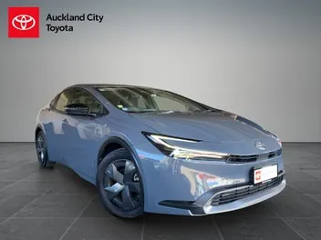Toyota Prius 2024 photo 2