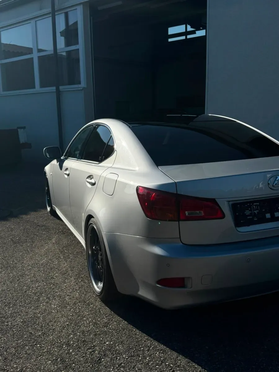 Lexus Is 2006 photo 2