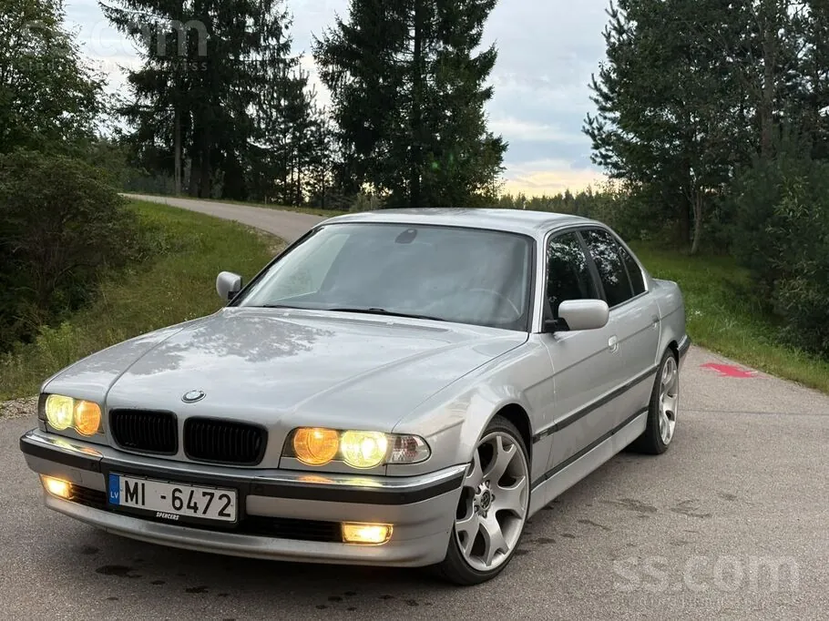 BMW 730