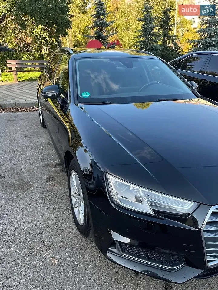 Audi A4 2019 photo 3