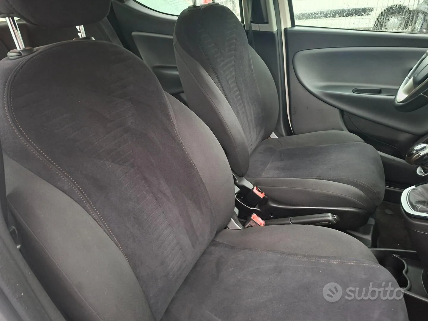 Lancia Ypsilon 2013 photo 5