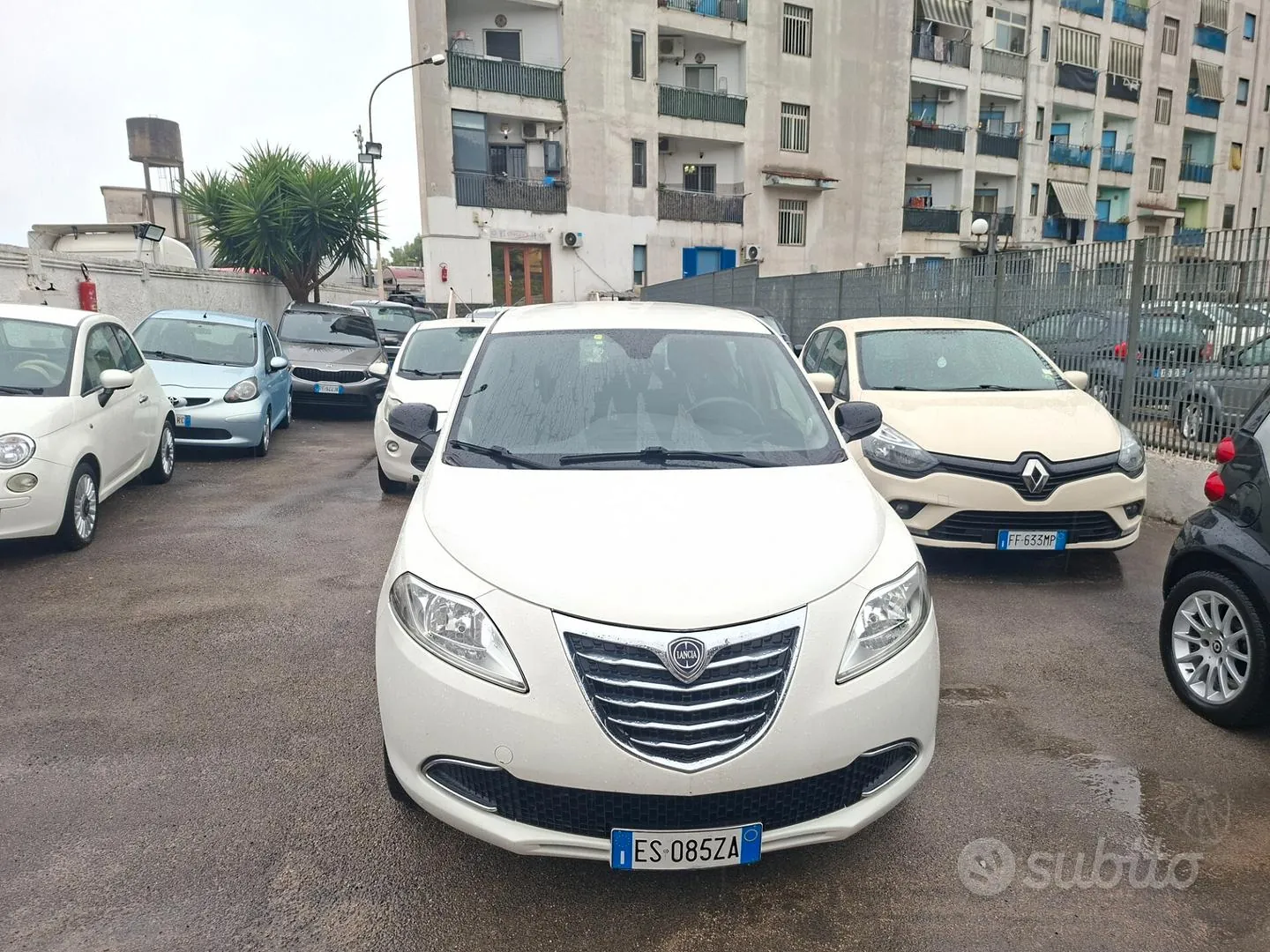 Lancia Ypsilon 2013 photo 2