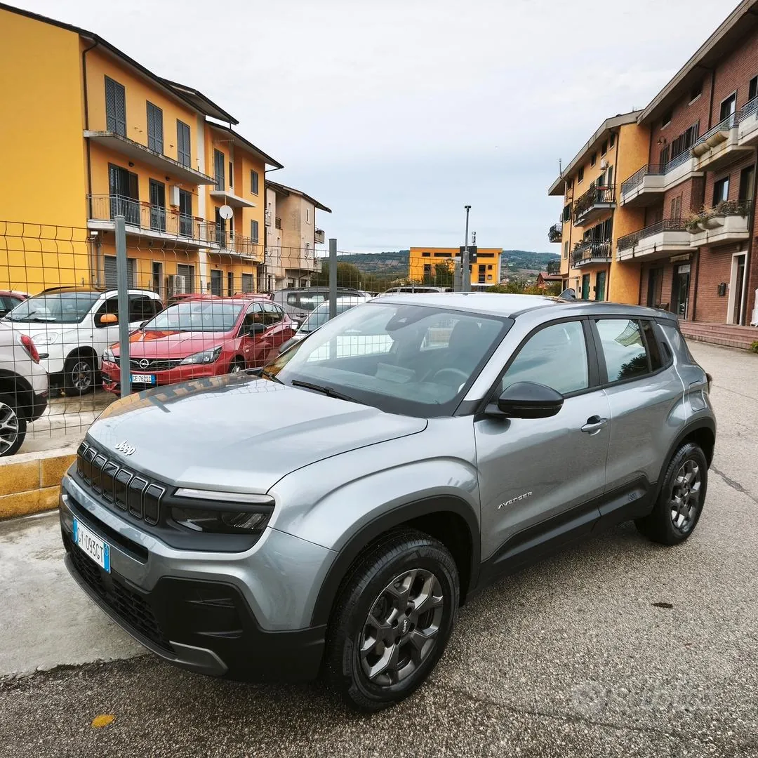 Jeep Avenger 2025 photo 2