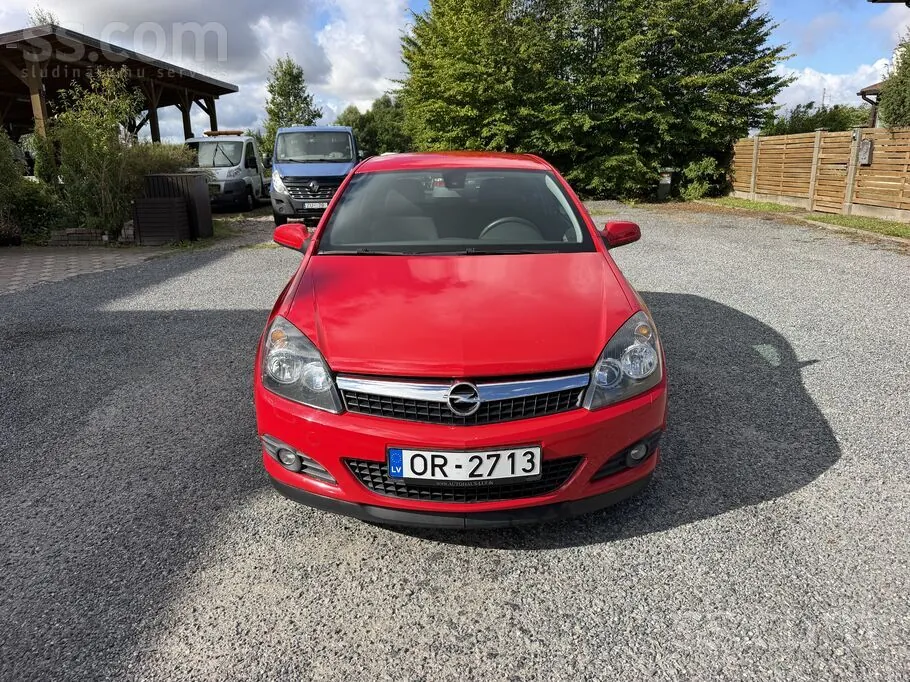 Opel Astra Gtc 2007 photo 2