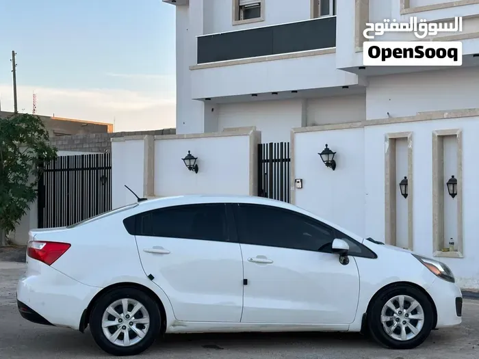 Kia Rio 2012 photo 4