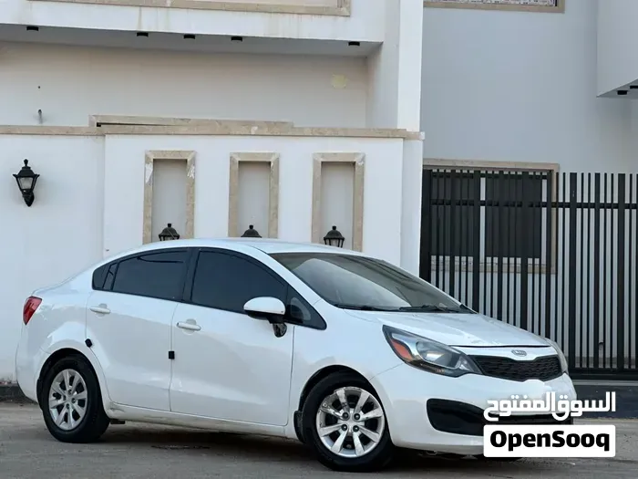 Kia Rio 2012 photo 2