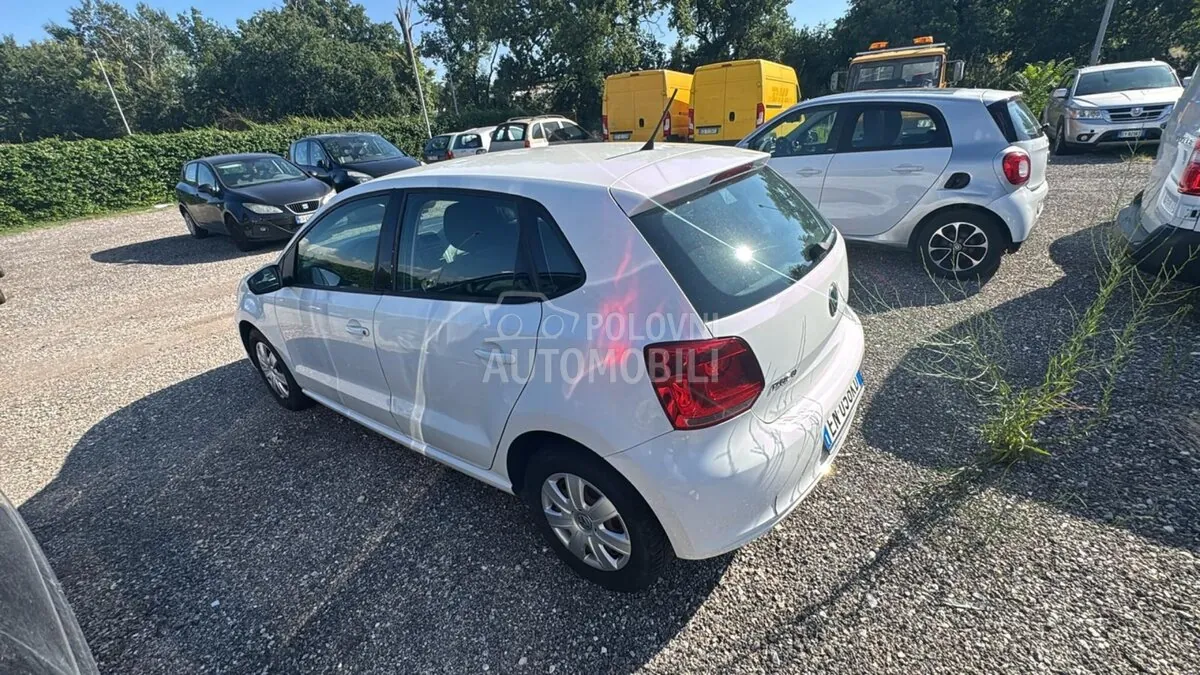 Volkswagen Polo 2012 photo 4
