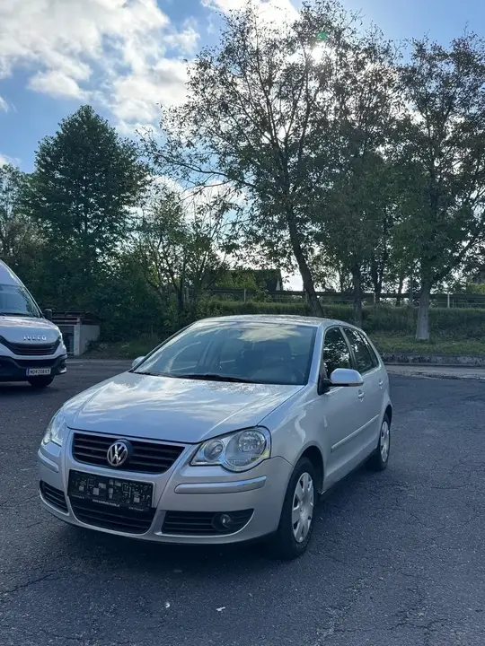 Volkswagen Polo 2006 photo 2