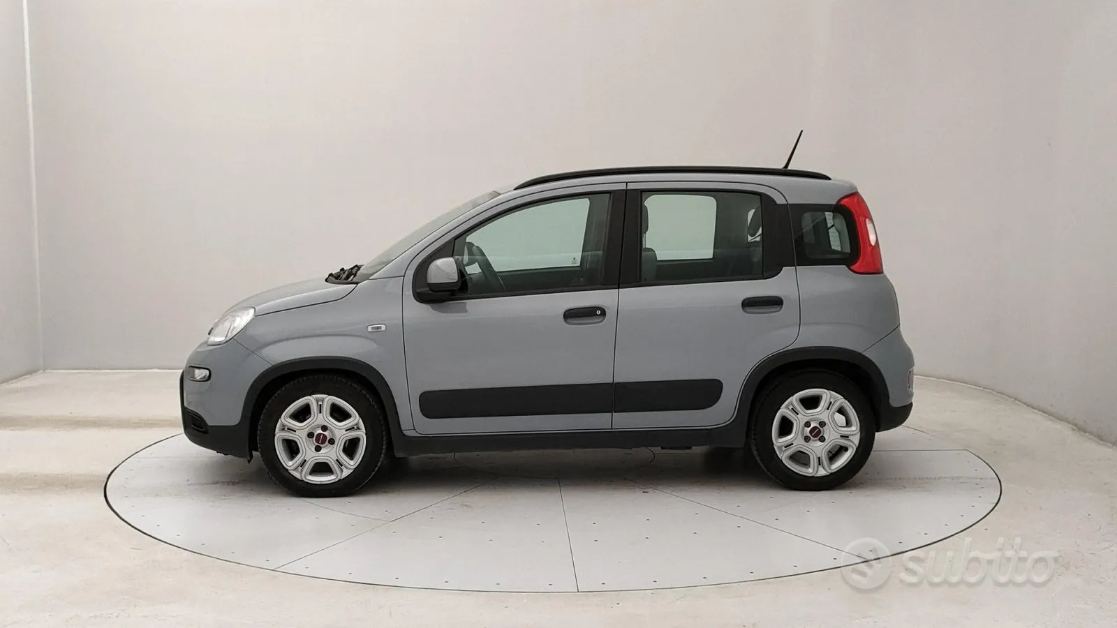 Fiat Panda 2023 photo 2