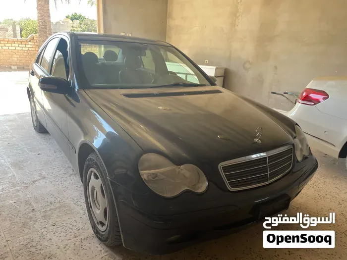 Mercedes-Benz C-Class 2003 photo 2