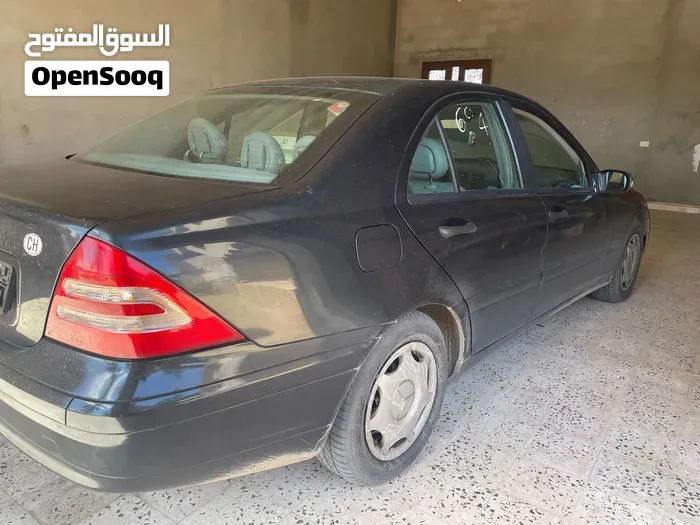 Mercedes-Benz C-Class 2003 photo 3