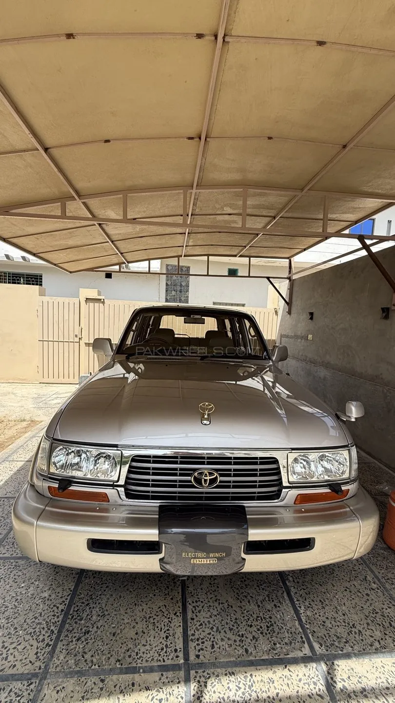 Toyota Land Cruiser