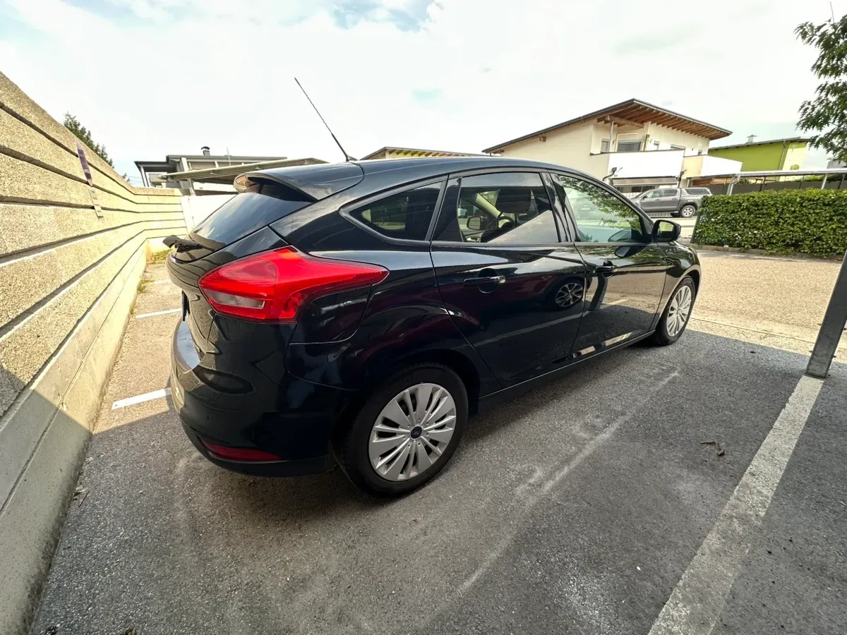 Ford Focus 2016 photo 3