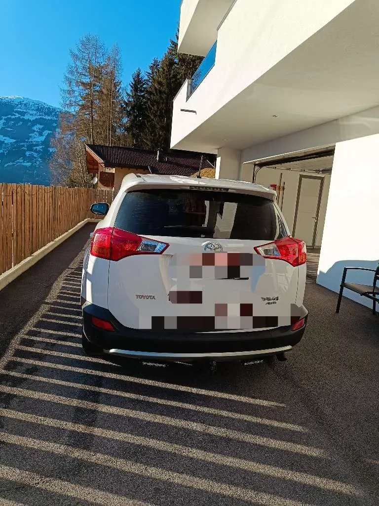 Toyota Rav4 2015 photo 2