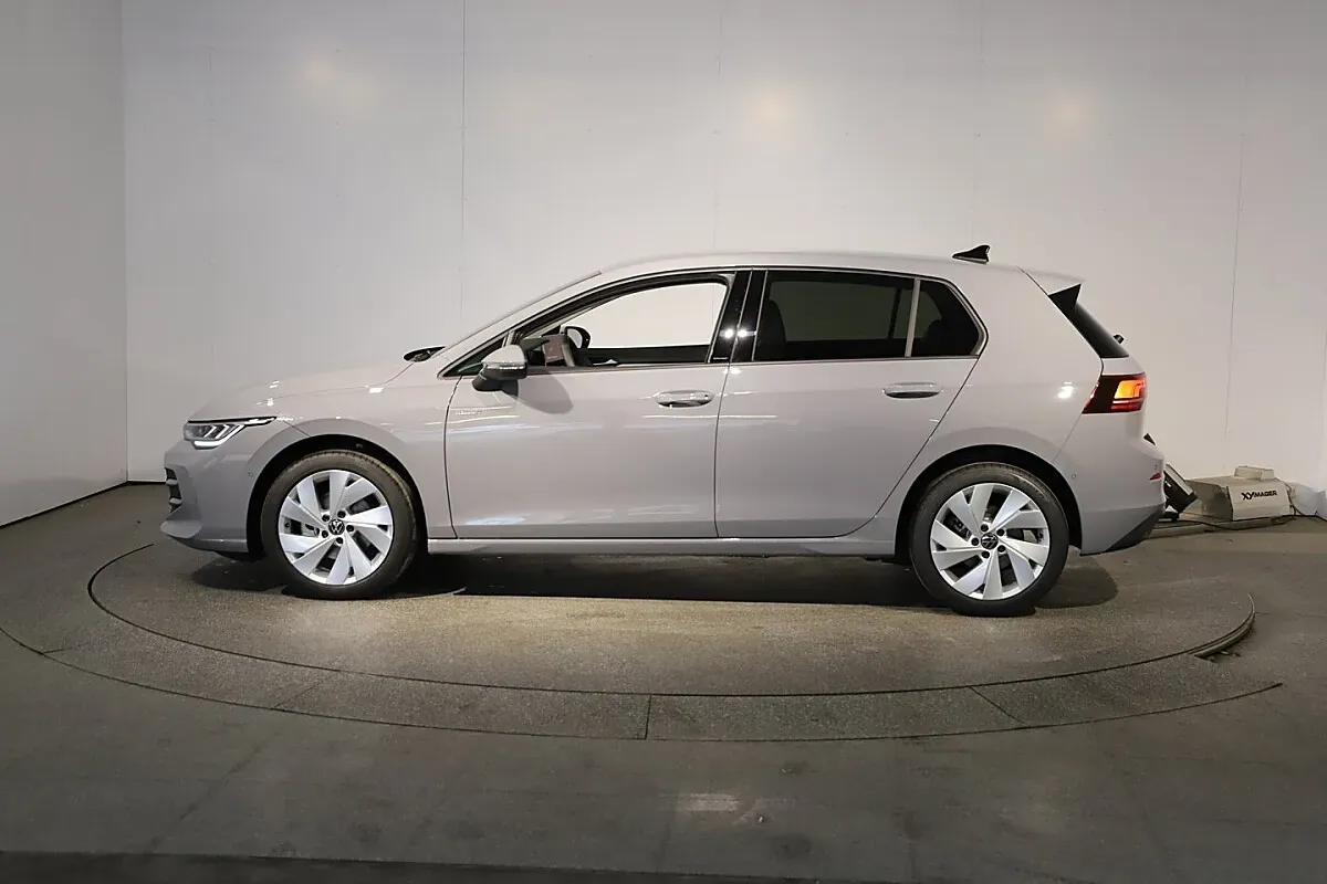 Volkswagen Golf 2026 photo 3