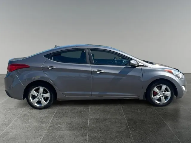 Hyundai Elantra 2011 photo 4