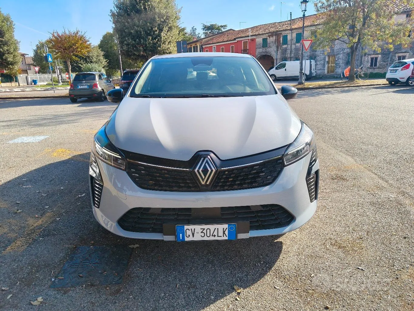 Renault Clio 2024 photo 2