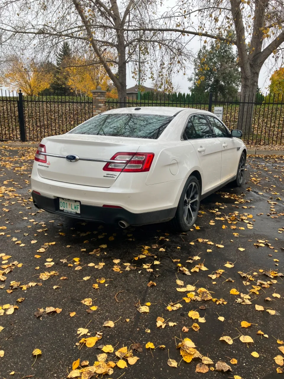 Ford Taurus 2014 photo 4