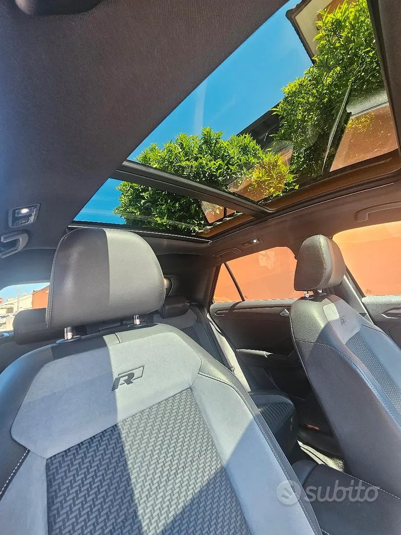 Volkswagen T-Roc 2021 photo 2
